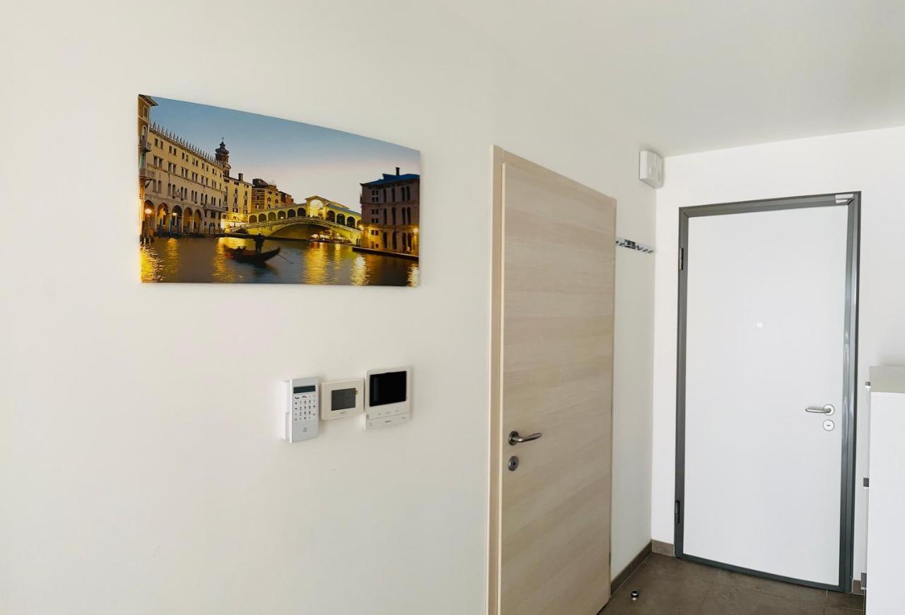 Lac Arte Postale Annecy Exterior photo